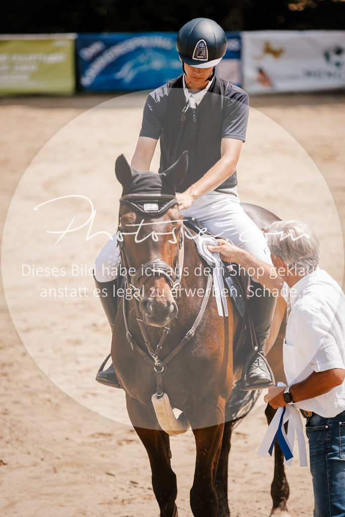 3I6A8129 | Stimmungsvolle Portraits und Reitsportfotografie im Ruhrgebiet und im Münsterland.

Pferdefotografie, Hundefotografie, Tierfotografie, Reportagen, Portraits von Tier und Mensch, Turnierfotografie in Bochum, Recklinghausen, Marl, Haltern am See, Dülmen.. - Realisiert mit Pictrs.com