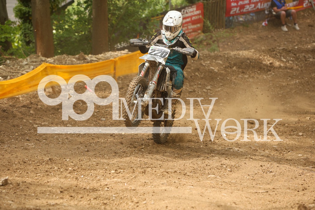 5E6A9087 | 989 MEDIAWORK