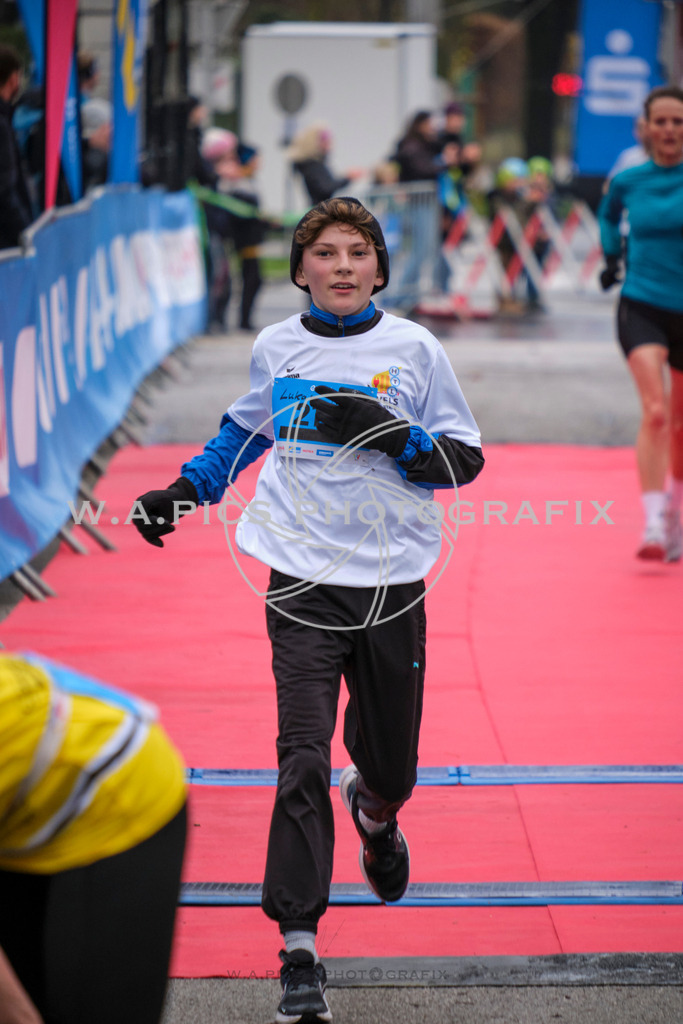 ..... | AUSTRIA, Wels, 30.03.25, ALOHA Wels Halbmarathon, Image Shows: , Foto: Wapics/RING M.