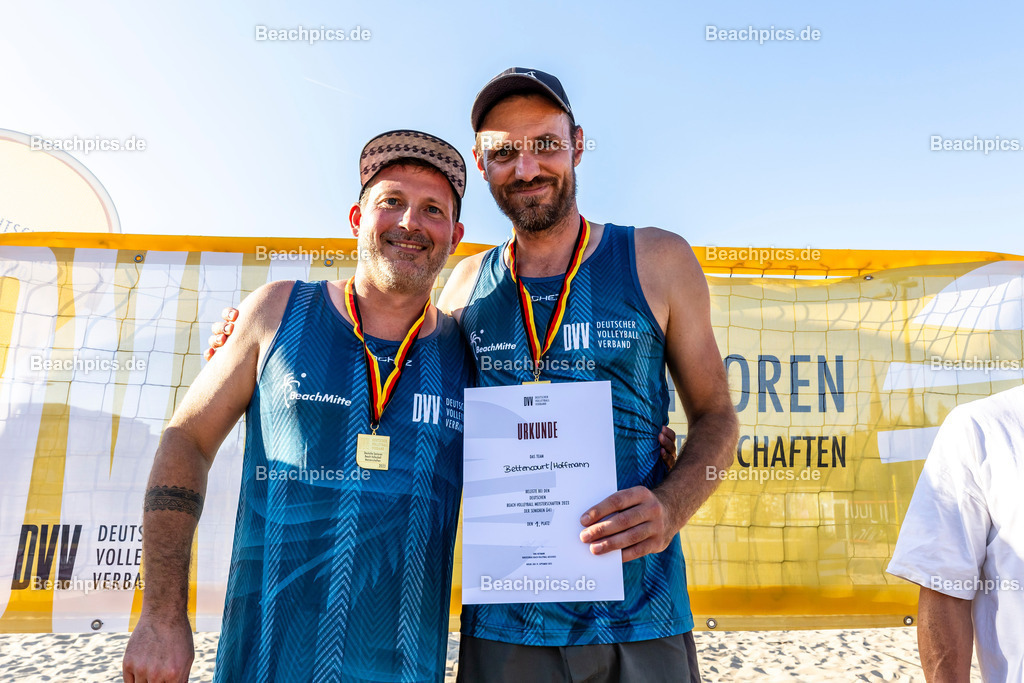 2023-00086459-DSBM-Deutsche-Senioren-Beach-Meisterschaft | Siegerehrung Platzierte DSBM 2023