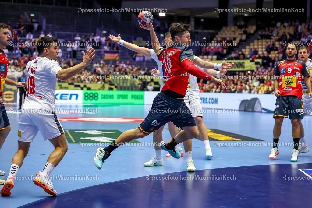 EHF15012601075 | 15.01.2026, Handball, Men's EHF EURO 2026, Spanien - Serbien, Jyske Bank Boxen in Herning, Dänemark, Preliminary Round:  Alex Dujshebaev Dovichebaeva (Espania #10) 