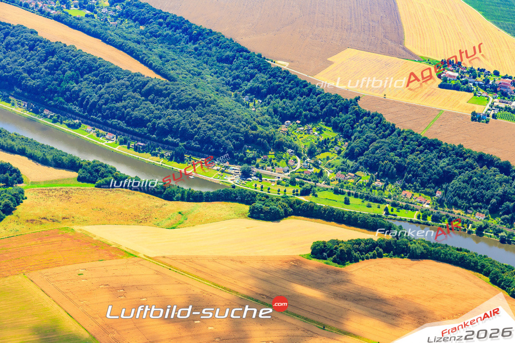 Die Luftaufnahme der Stadt Niedervogelgesang wurde vom UL-Flugzeug heraus erstellt ( keine Drohne )- hohe Auflösung für beste Qualität