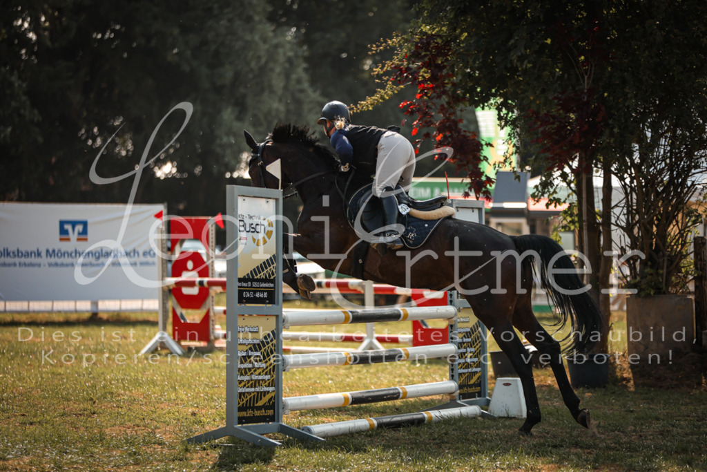 13.FrPfA00121 | Leoni Ertmer Photography - Realisiert mit Pictrs.com