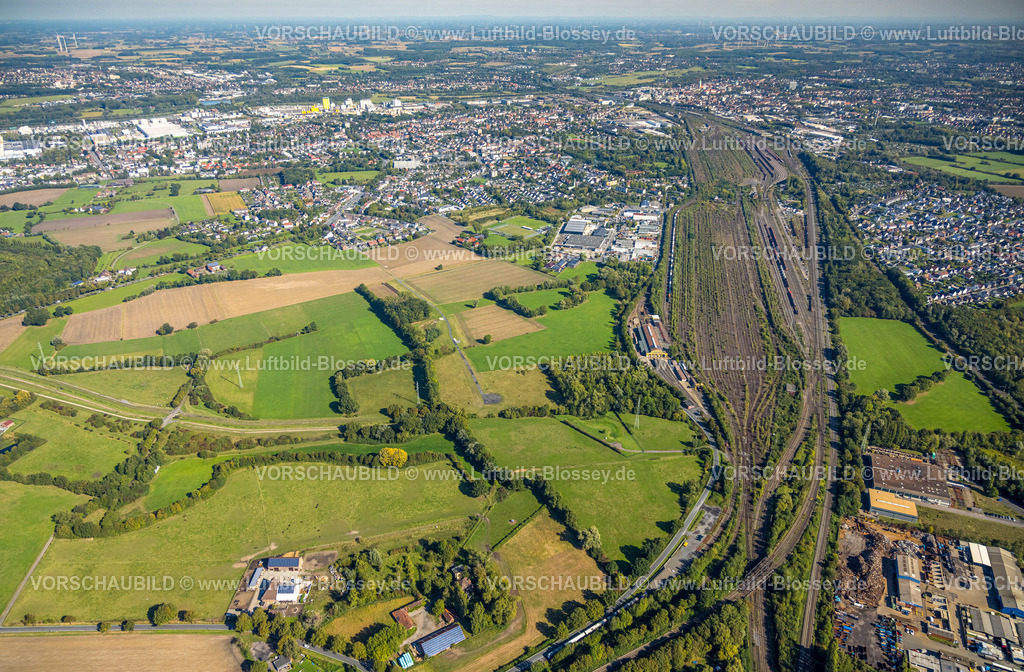 Hamm250901789 | Luftbild, Rangierbahnhof Hamm, Gewerbegebiet Schieferstraße mit Blick zum Hafen und zur Innenstadt City, Stadtbezirk Pelkum, Hamm, Ruhrgebiet, Nordrhein-Westfalen, Deutschland