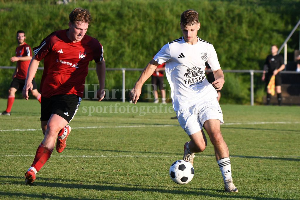 Bezirksliga Ost: SpVgg Ruhmannsfelden : FC Künzing | Fabian Schiller  (SpVgg Ruhmannsfelden) - Realisiert mit Pictrs.com