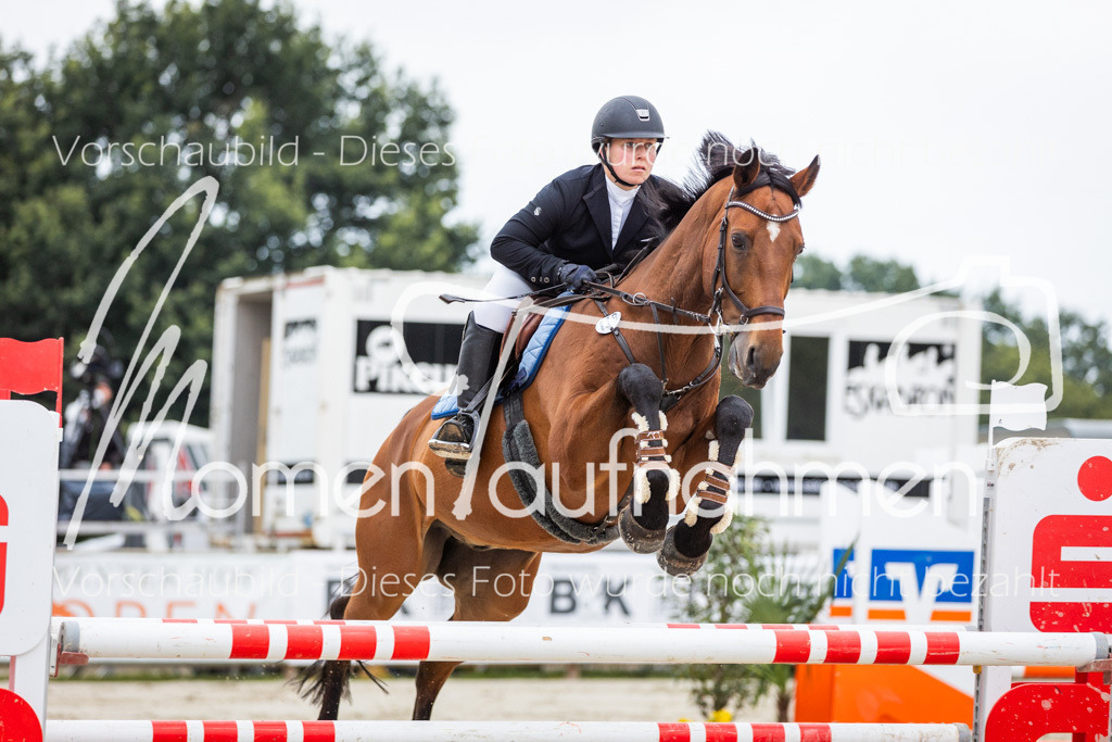 BHO-2PhSpr-M-106 | MomenTaufnahmen Pferdesportfotos