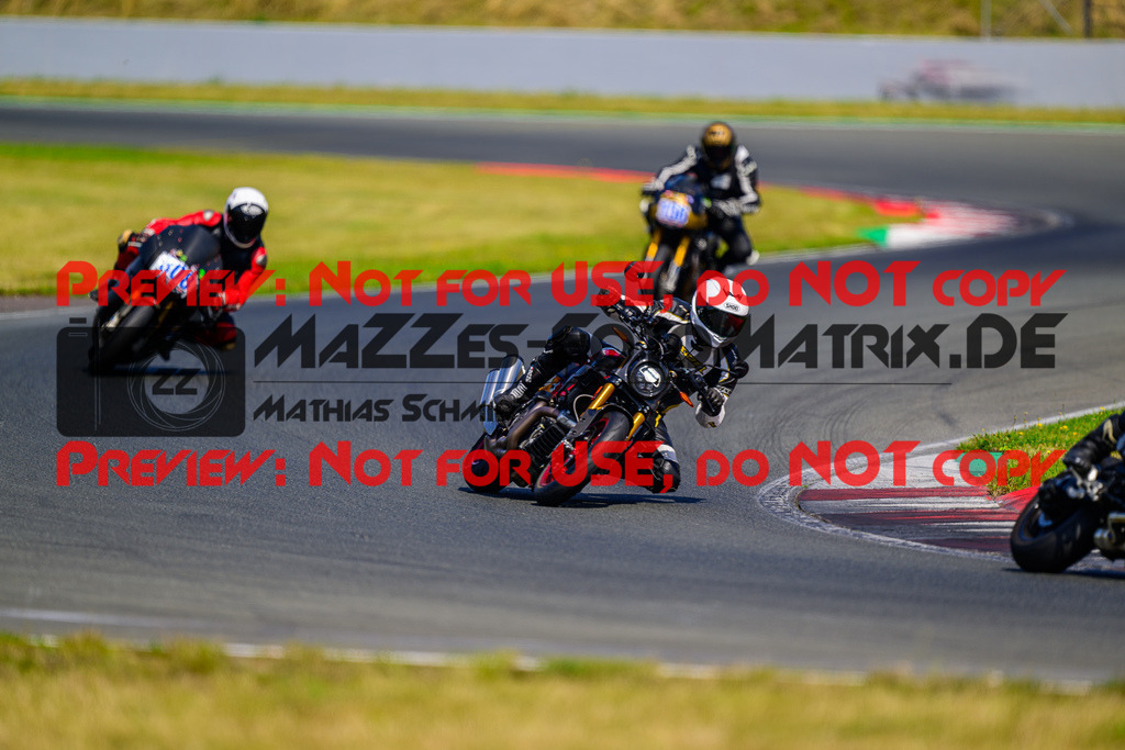 MaZZes_FotoMatrix_240725_6007705_0232 | BLAU