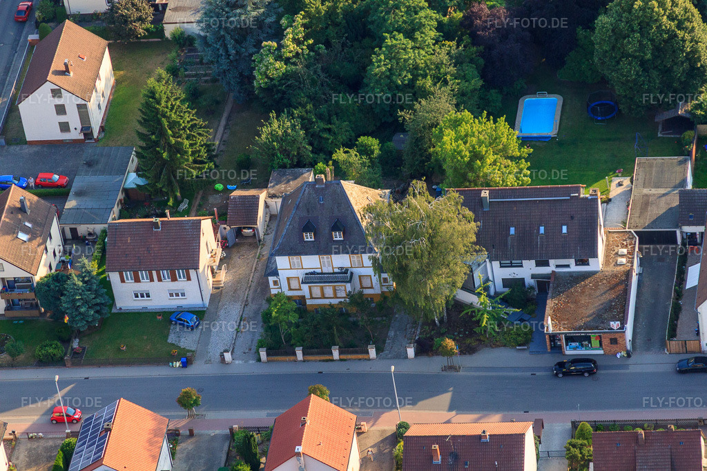 Luftbild: Vom-Stein-Straße im Ortsteil Dannstadt in Dannstadt-Schauernheim im Bundesland Rheinland-Pfalz in Deutschland. Foto: IMG_68955.jpg vom 24.06.2014 durch Werner Riehm/FLY-FOTO.deAuflösung des Originals: 4752 x 3168 px