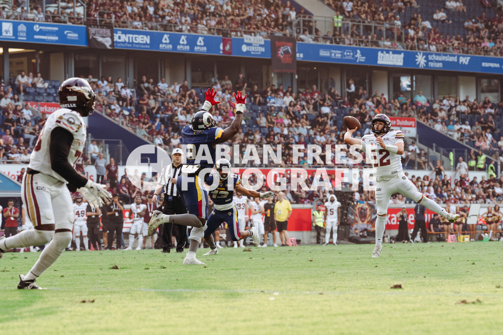 GER Rhein Fire vs. Alpine Rams, American Football, AFLE, Saison 2026, 01.08.2026 | GER Rhein Fire vs. Alpine Rams, American Football, AFLE, Saison 2026, 01.08.2026Foto: Eibner-Pressefoto/Fabian Friese - Realisiert mit Pictrs.com