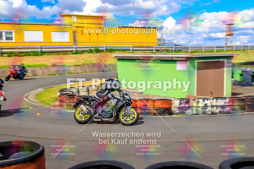 _OTO3988 | Hier findet Ihr Bilder von Touristenfahrten auf der Nürburgring Nordschleife oder von anderen Veranstaltungen die ich besucht habe. Viel Spass beim Durch Schauen 