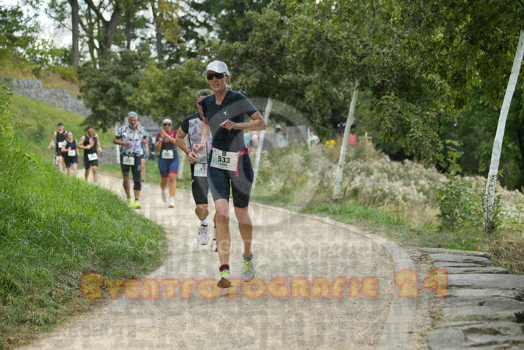 250824_1402_EX1_4724 | Sportfotografie im Rhein-Sieg Kreis, Köln, Bonn, NRW, Rheinland Pfalz, Hessen, etc. Unser Tätigkeitsfeld umfasst den Laufsport vom Volkslauf über den Marathon, Duathlon, Triathon bis zum Ultralauf wie Kölnpfad Ultra oder Schindertrail.