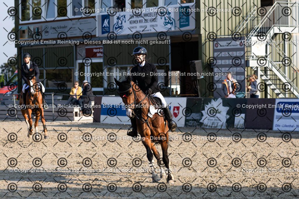 CL5A5297 | Emilia Reinking Fotografie - Realisiert mit Pictrs.com