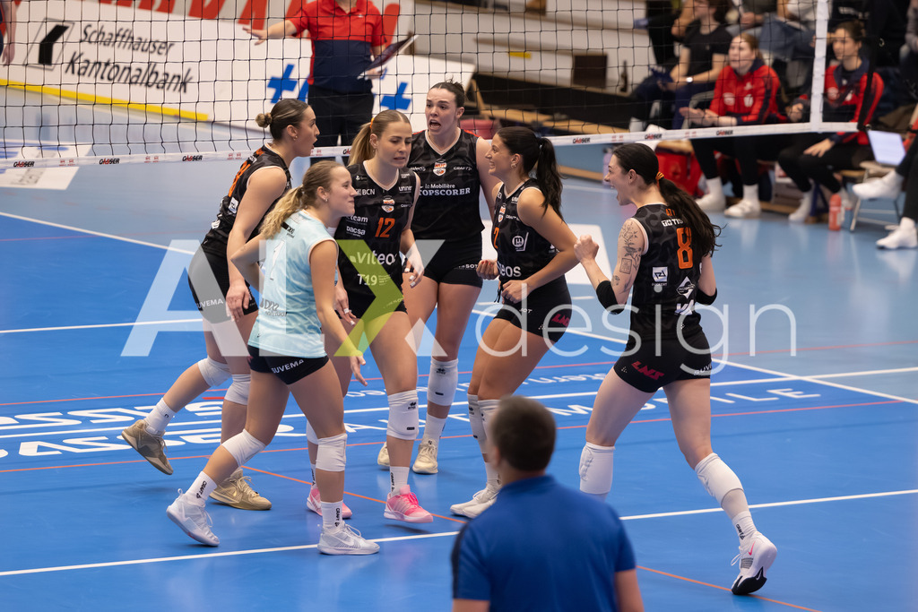 Volleyball I Frauen I Saison 2025-2026 I Volleyball NLA | Women I Round 16 I VC Kanti Schaffhausen - Viteos NUC I 31.01.2026 | Viteos NUC Spielerkreis - Realisiert mit Pictrs.com