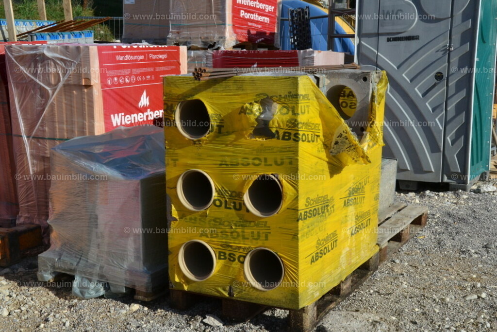 bib-lg08-schornstein-0002 | Nach LV-Leistungsgruppen sortierte Detailfotos über den Bau eines Hauses. Alle Hausbau-Bilder direkt vom Urheber und Autor der Website Haus-Selber-Bauen.com