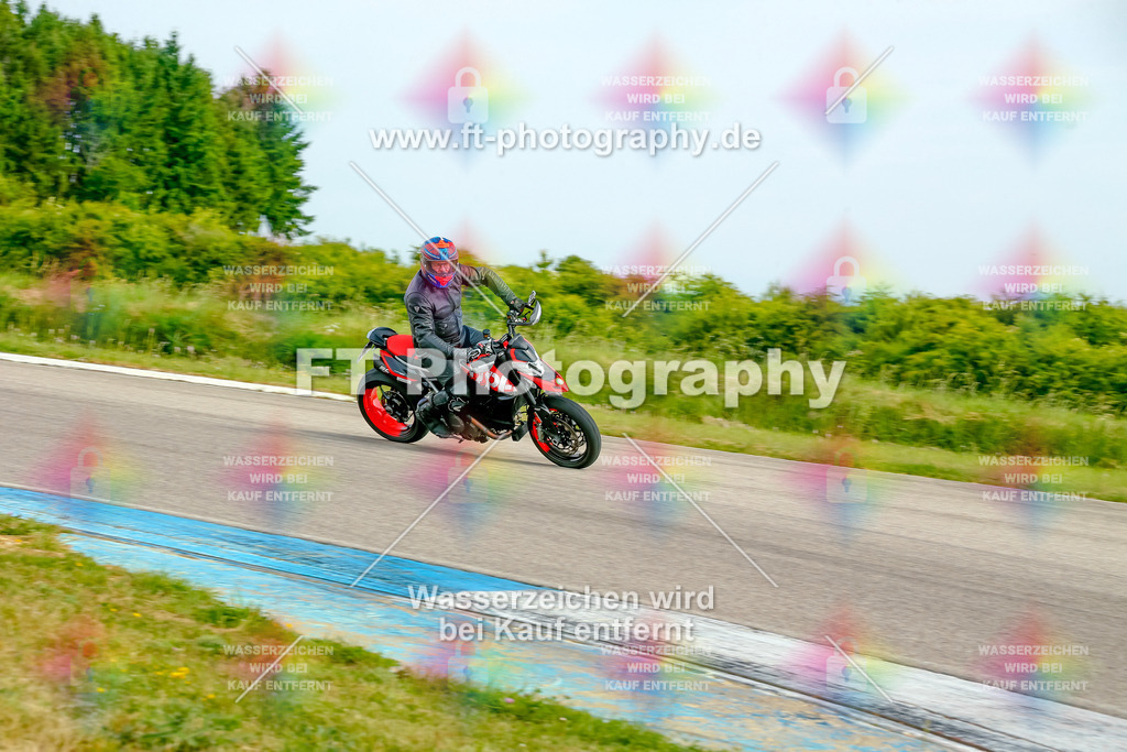 _MOT0930 | Hier findet Ihr Bilder von Touristenfahrten auf der Nürburgring Nordschleife oder von anderen Veranstaltungen die ich besucht habe. Viel Spass beim Durch Schauen 