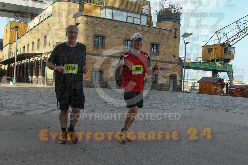 250920_1552_EV4_9618 | Sportfotografie im Rhein-Sieg Kreis, Köln, Bonn, NRW, Rheinland Pfalz, Hessen, etc. Unser Tätigkeitsfeld umfasst den Laufsport vom Volkslauf über den Marathon, Duathlon, Triathon bis zum Ultralauf wie Kölnpfad Ultra oder Schindertrail.