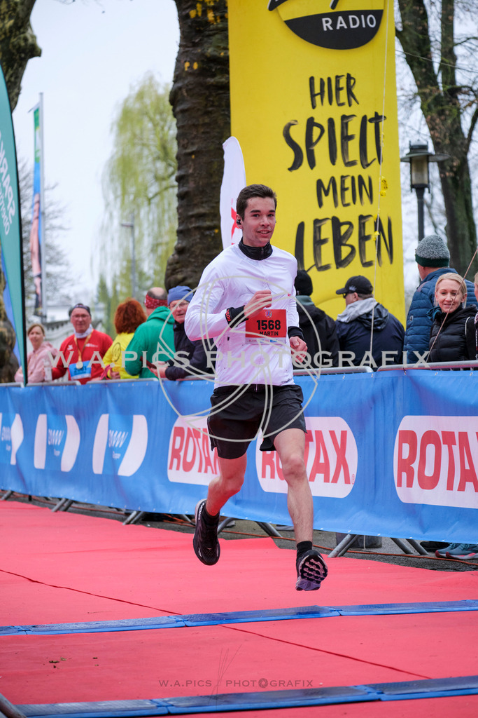 ..... | AUSTRIA, Wels, 30.03.25, ALOHA Wels Halbmarathon, Image Shows: , Foto: Wapics/RING M.