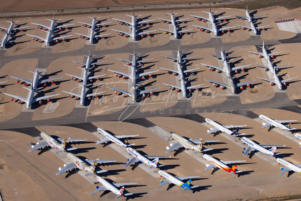 174 | Buy high-quality aviation and travel photography prints by professional photographer Timo Breidenstein. Authentic images, professionally printed, worldwide shipping. - Realisiert mit Pictrs.com