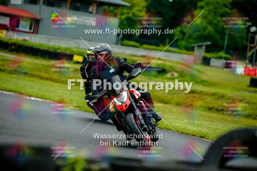 VBK-3795 | Hier findet Ihr Bilder von Touristenfahrten auf der Nürburgring Nordschleife oder von anderen Veranstaltungen die ich besucht habe. Viel Spass beim Durch Schauen 