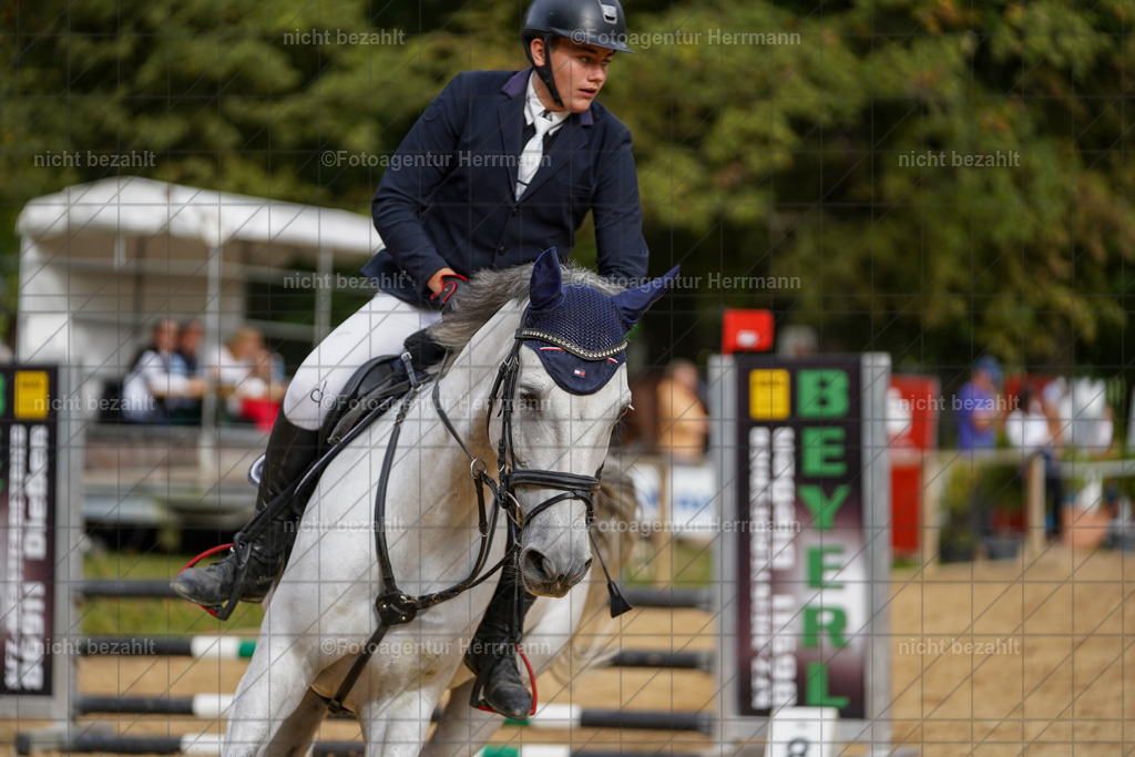 20231008-SN_01311 | Diessen am Ammersee, 2023, Dressur- und Springturnier, Reitsport, Turnierfotografie, Pferdebilder, Reitbilder, Turnierfotografen Bayern, Fotoagentur Herrmann