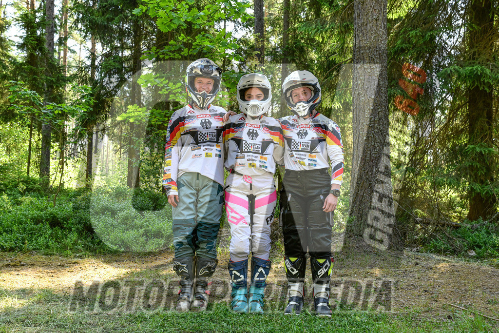 NZ8_1349 | grenznic640