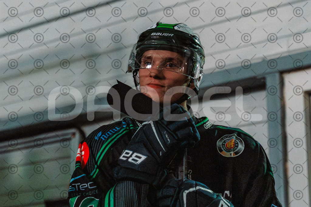 Alligators_vs_Passau_03_12_2025-10 | Höchstadt Alligators Fotogalerie: Eishockey-Action aus Franken. Professionelle Spielfotos, Portraits & Stadionbilder zum Download. Jetzt entdecken! - Realized with Pictrs.com