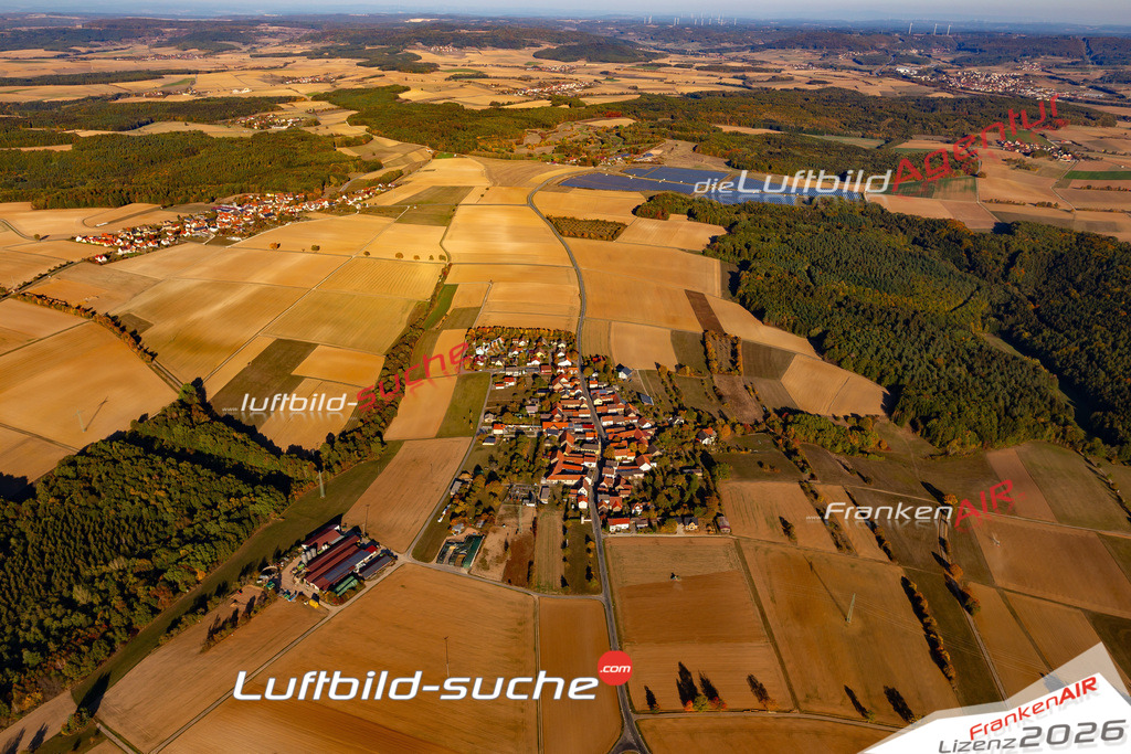 Die Luftbildaufnahme Hohengueßbach - Breitengueßbach wurde 2018 mittels Flugzeug (keine Drohne) erstellt. Perfekte Schärfe und Druck- Auflösung- Garantiert!