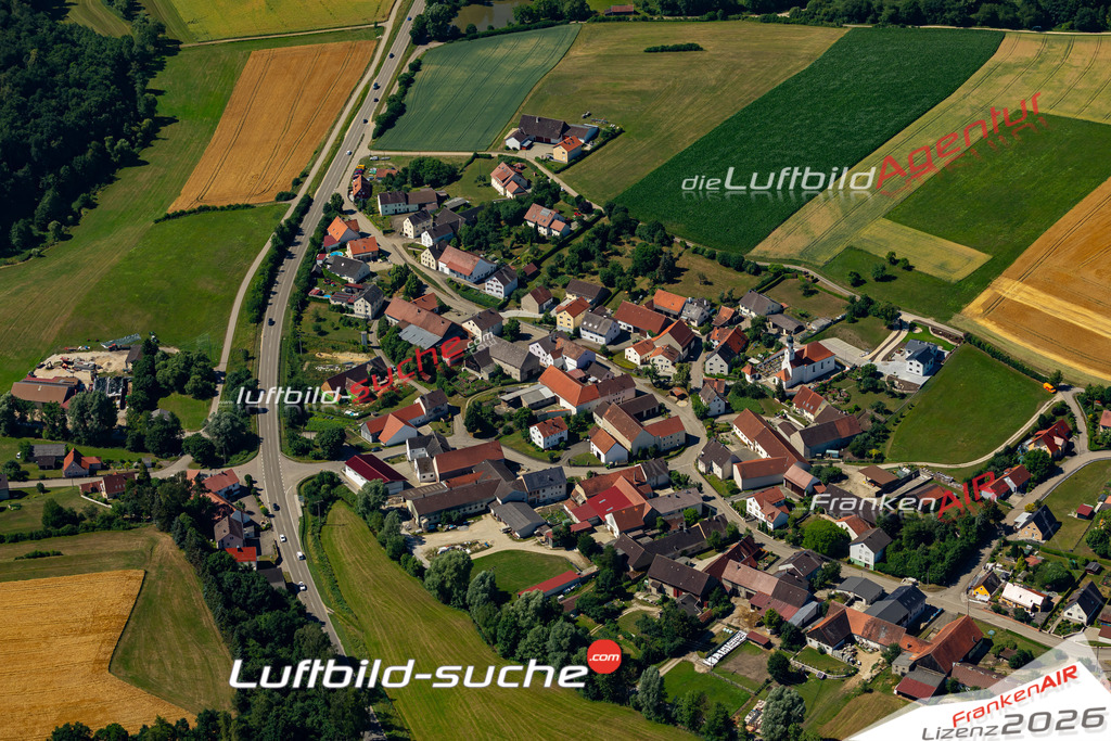 Die Luftaufnahme Itzing - Monheim wurde 2022 vom Flugzeug aus (keine Drohne) erstellt. Hohe Auflösung -für große Poster und Wandbilder geeignet - Garantiert!