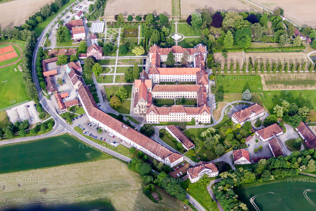 Luftbild: Schule Schloss Salem im Ortsteil Stefansfeld in Salem im Bundesland Baden-Württemberg in Deutschland. Foto: IMG_57586.jpg vom 08.06.2013 durch Werner Riehm/FLY-FOTO.de
