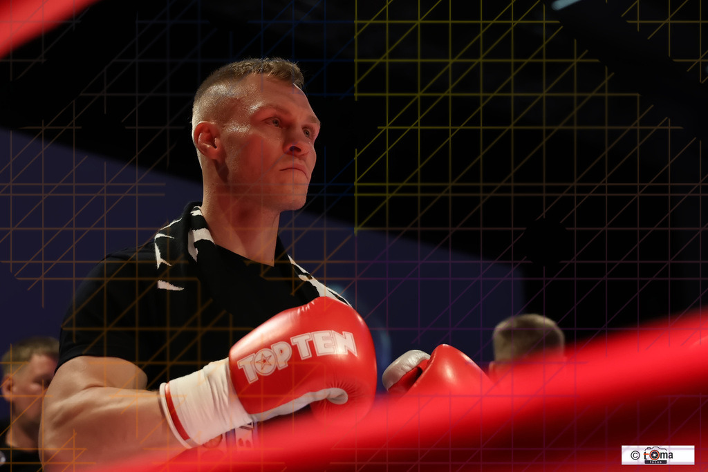 Atahmanchuk vs Gurtek 25.04.2026 tomafocus Tb00100 | professionelle Sport- und Eventfotografie von Tomafocus – dynamische Bilder, emotionale Momente und hochwertige Aufnahmen für jeden Anlass. - Realisiert mit Pictrs.com