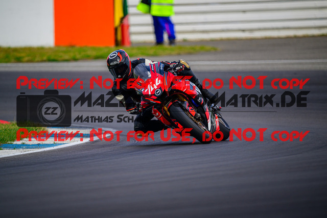 MaZZes_Fotomatrix_20250421_6007705_2278 | WEISS