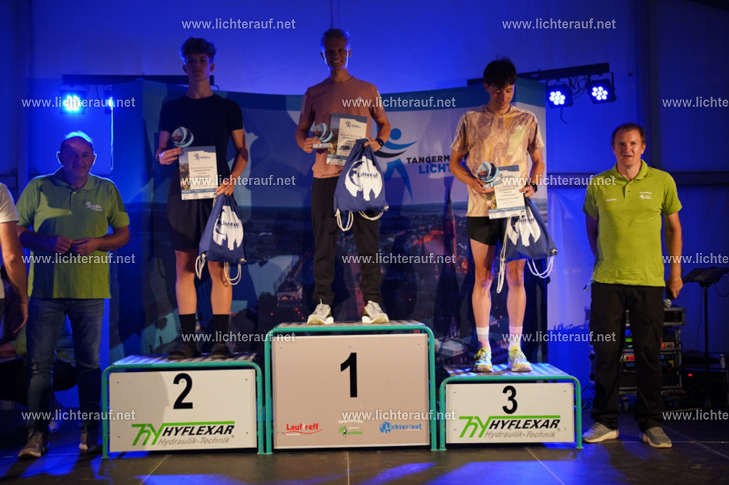 FSC00386 | Lichterlauf  - Realisiert mit Pictrs.com