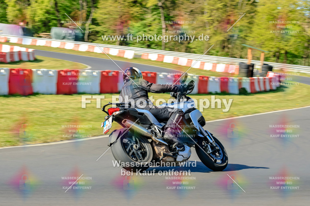_OTO1404 | Hier findet Ihr Bilder von Touristenfahrten auf der Nürburgring Nordschleife oder von anderen Veranstaltungen die ich besucht habe. Viel Spass beim Durch Schauen 