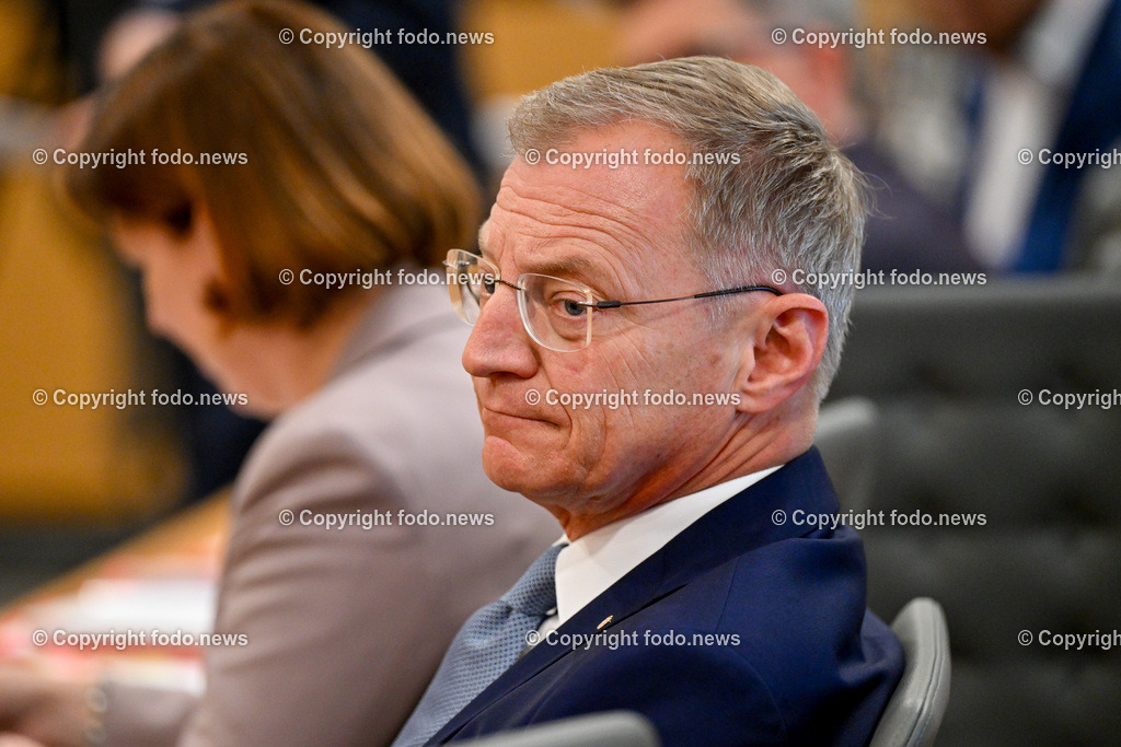 Landhaus Linz_ Promenade_ Landtagssitzung_ 13.06.2024-92 | 13.04.2024, Landhaus Linz AUT, Promenade, Landtagssitzung, im Bild LH Thomas Stelzer (VP, Landeshauptmann Ooe)