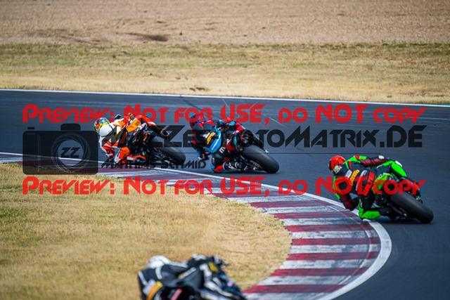 MaZZes_FotoMatrix_220625_2173 | PROSUPERSTOCK