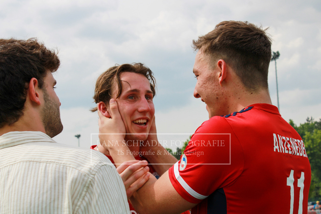 BUNDESLIGA HERREN VF3 MHC-CHTC 21.05.2023-069 | lanaschraderfotografie - Realisiert mit Pictrs.com