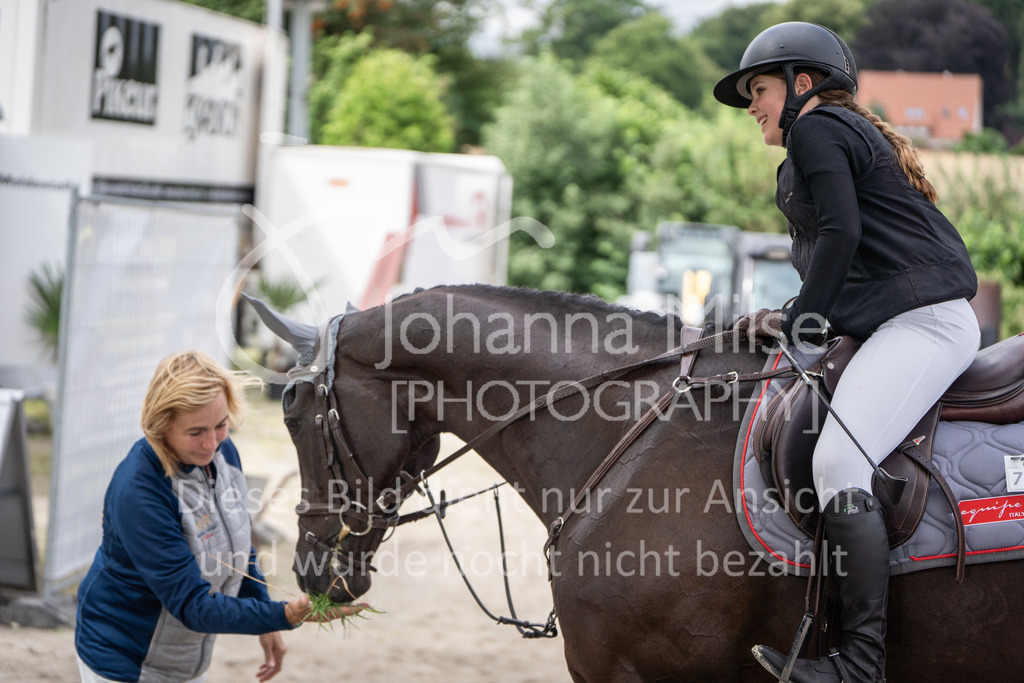 BHO24-SD-FriendshipTour-DSC06520 | Deine schönsten Turniermomente als professionelle Fotos! Entdecke hochwertige Pferdesport-Fotografie im Online-Shop. Jetzt Fotos finden & bestellen!