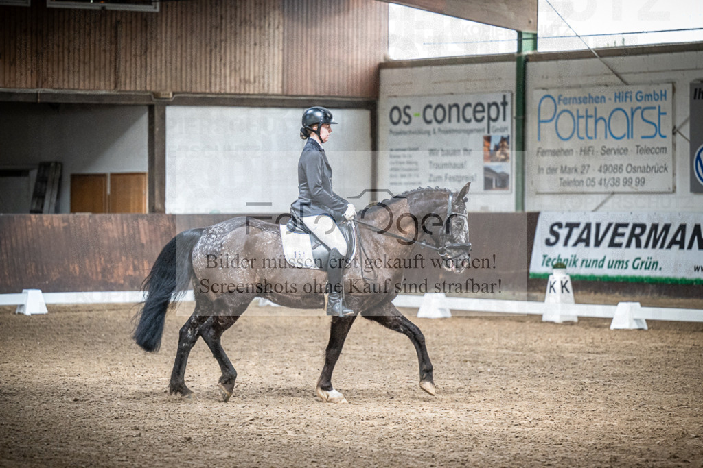 DOS_0128 | Entdecke hochwertige Reitturnierfotos von Foto Oger. Professionell, emotional und authentisch – jetzt Lieblingsmomente im Shop bestellen.Deutschlandweite Turnierfotografie. - Realisiert mit Pictrs.com
