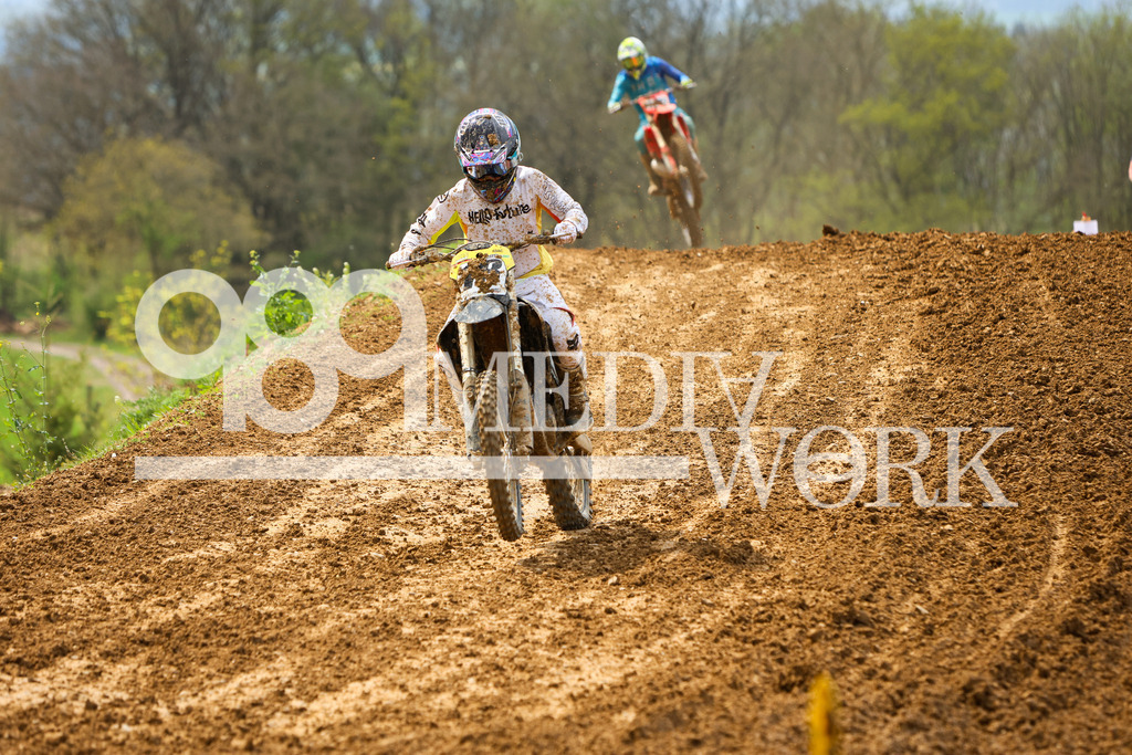 5E6A0364 | 989 MEDIAWORK