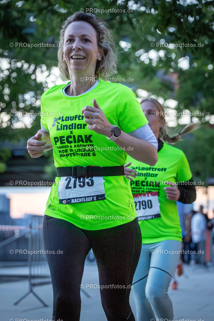 22. ASV Nachtlauf; Koeln, 28.05.25 | Impressionen vom 22. ASV Nachtlauf am 28.05.25 am Tanzbrunnen in Koeln. Foto: BEAUTIFUL SPORTS/Leah Kohring