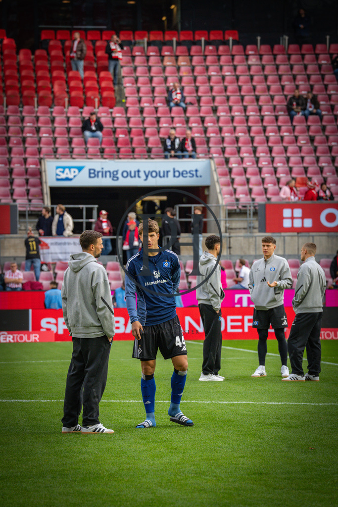 Spieltag 9 Köln - HSV_Sc-179 | Philipp-Heist - Realisiert mit Pictrs.com