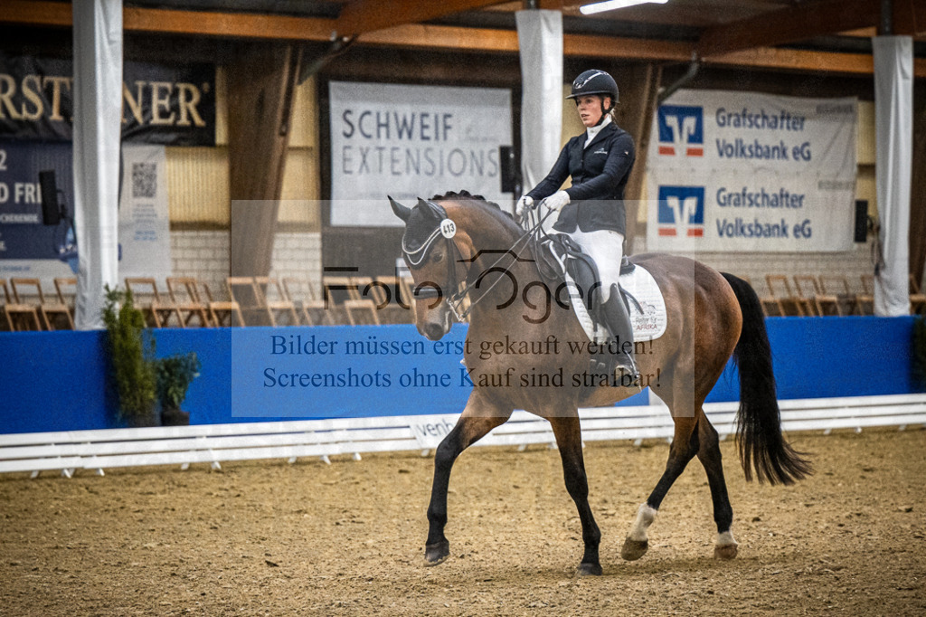 DOS_0226 | Entdecke hochwertige Reitturnierfotos von Foto Oger. Professionell, emotional und authentisch – jetzt Lieblingsmomente im Shop bestellen.Deutschlandweite Turnierfotografie. - Realisiert mit Pictrs.com