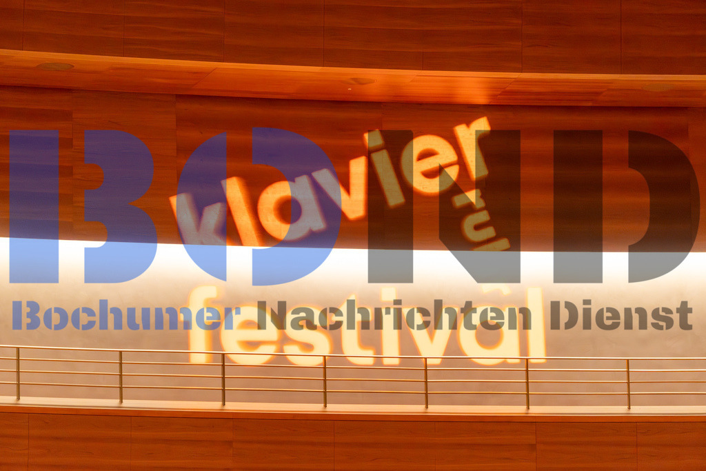 SES_ZWIBOC20250204-4 | bond - Realisiert mit Pictrs.com