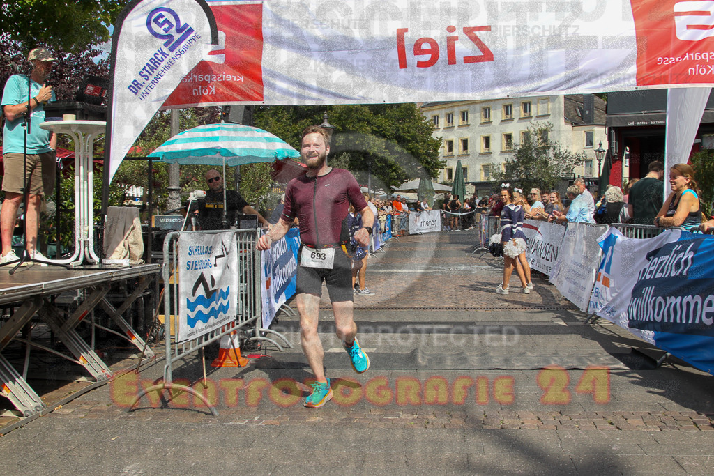 250824_1505_EV4_2639 | Sportfotografie im Rhein-Sieg Kreis, Köln, Bonn, NRW, Rheinland Pfalz, Hessen, etc. Unser Tätigkeitsfeld umfasst den Laufsport vom Volkslauf über den Marathon, Duathlon, Triathon bis zum Ultralauf wie Kölnpfad Ultra oder Schindertrail.