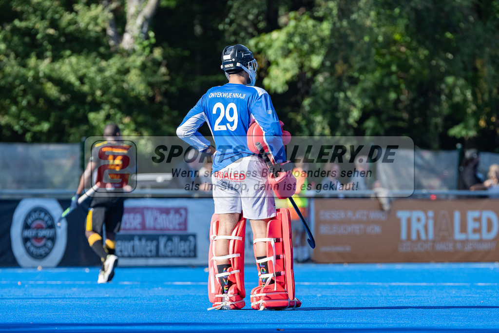 HK_20231001_104994 | 1.Bundesliga Herren Crefelder HTC - Harvestehuder THC am 1.10.2023 CHTC, Krefeld , Joshua Onyekwue Nnaji Torwart ( Crefelder HTC #29 )