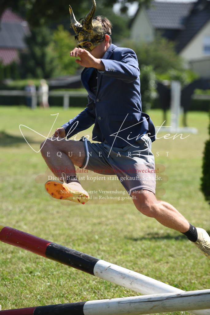 DSC_0169 | Pferde- und Turnierfotografie in Westsachsen. Pferdeportraits, Auftragszeichnungen und intuitive Kunst.