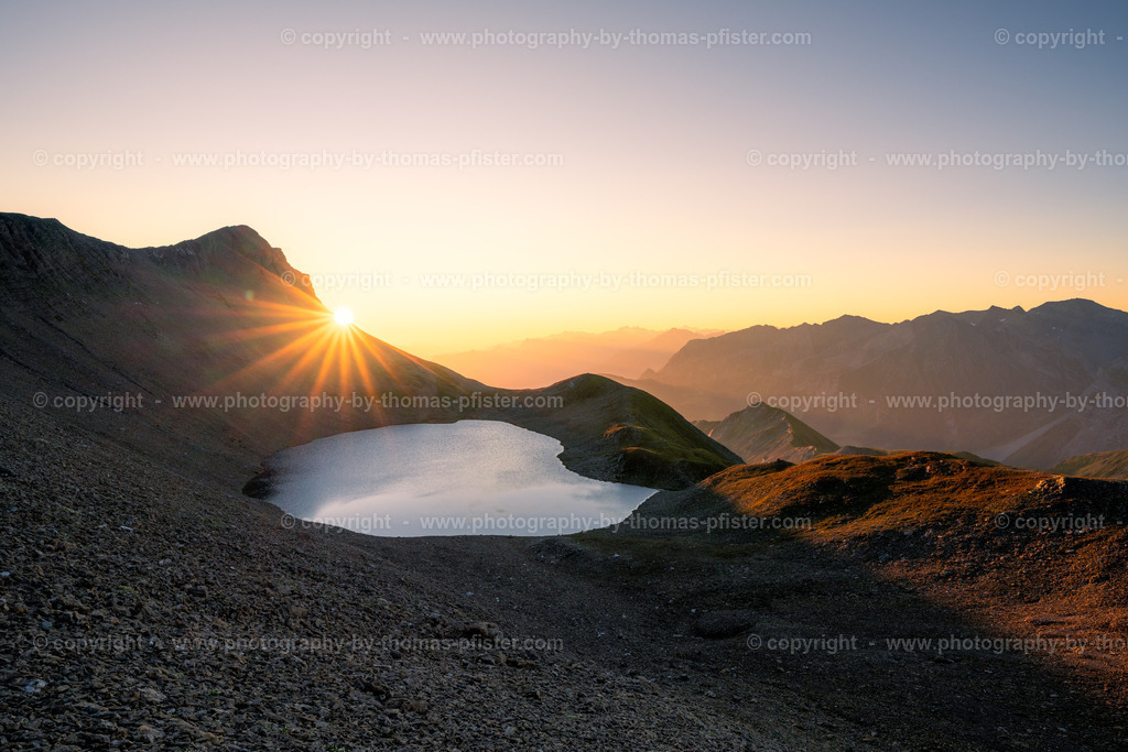 Junssee Sonnenaufgang Wanderung  copyright  Thomas Pfister-2 | PHOTOGRAPHY BY THOMAS PFISTER
