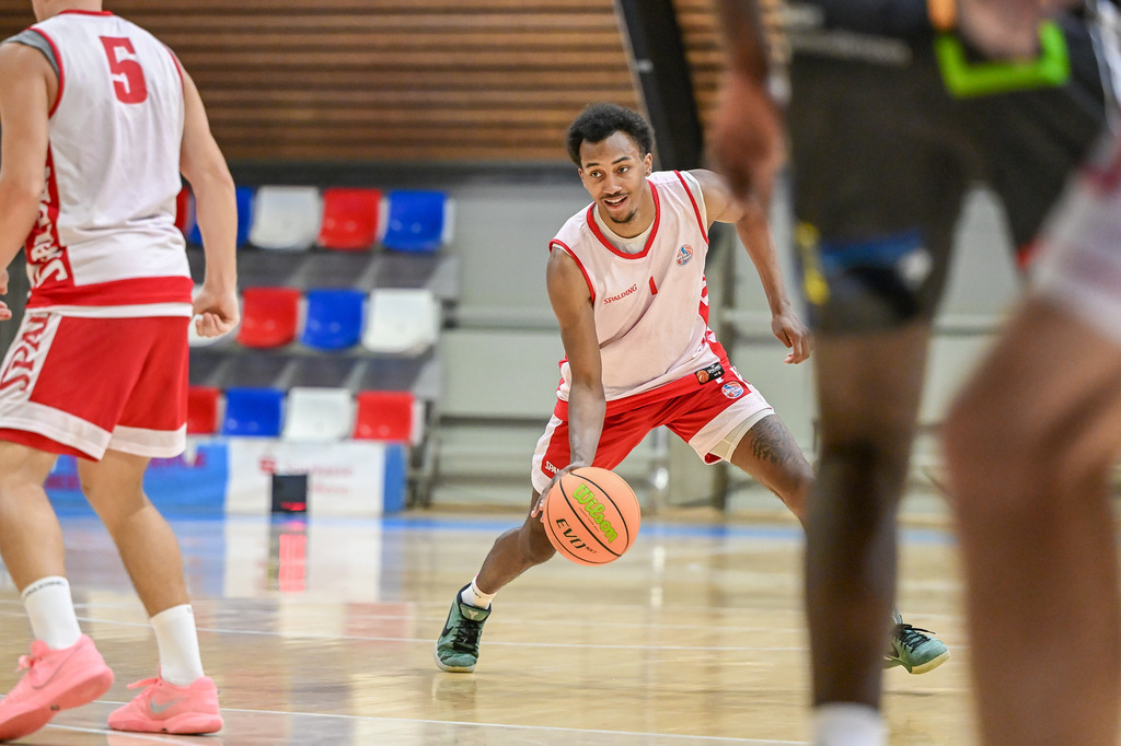 rsk_056 | Fotos von Basketballspielen aus dem Raum NRW fotografiert von Gero Mueller-Laschet und Daniel Schaefer - Realisiert mit Pictrs.com