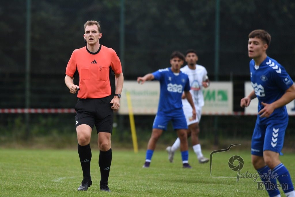 Sport-Duwe Cup | Sport-Duwe Cup Oldenburg; SSV Jeddenloh (weiß)-VFB Oldenburg (blau) am 05.07.2025 in Oldenburg (Sportanlage TuS Eversten), Photo: Philip Eiben 2025 - Realisiert mit Pictrs.com