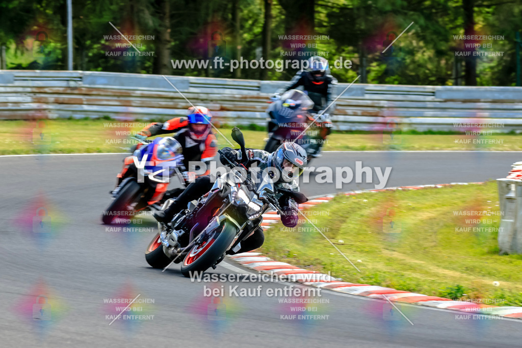 _OTO2363 | Hier findet Ihr Bilder von Touristenfahrten auf der Nürburgring Nordschleife oder von anderen Veranstaltungen die ich besucht habe. Viel Spass beim Durch Schauen 